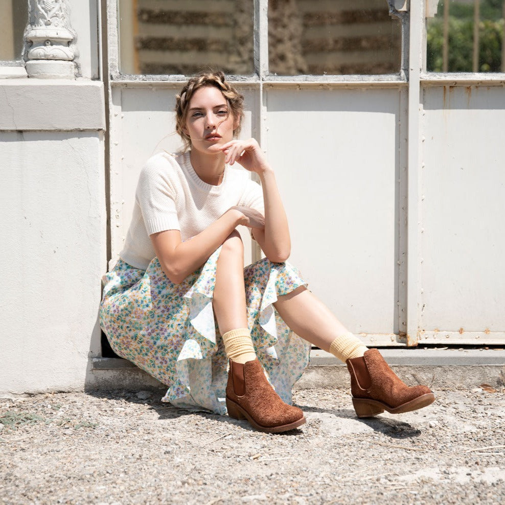 TEXAS02 ROUGH SUEDE CHELSEA BOOTS– Tan