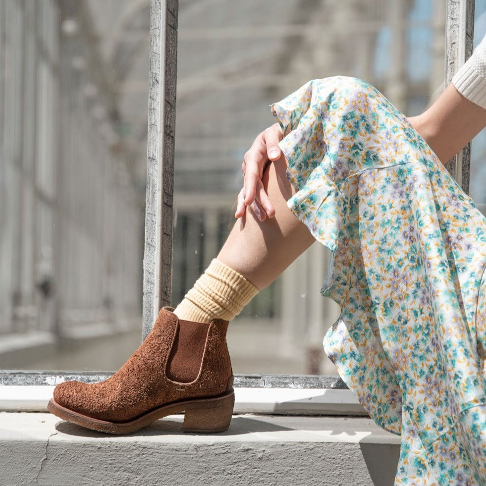 TEXAS02 ROUGH SUEDE CHELSEA BOOTS– Tan